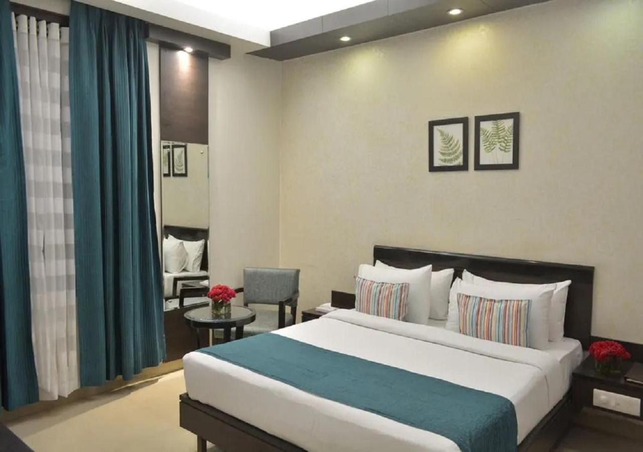 Hotel Rockland Panchsheel Enclave Nové Dillí Exteriér fotografie